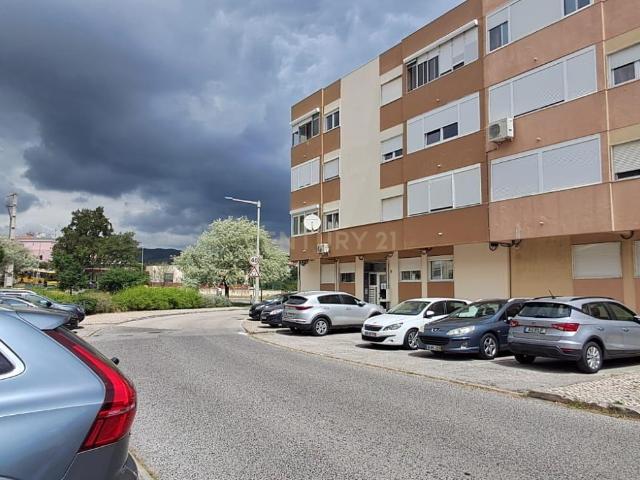 Oportunidade na Póvoa de Santa Iria – Apartamento com 3 quartos para venda