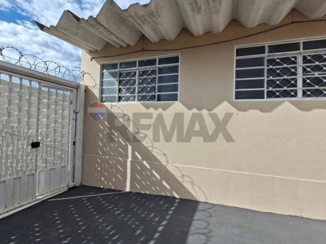Oportunidade na Vila Aparecida Franca/SP: Imóvel Misto com Ponto Comercial de 31m2, Casa Principal