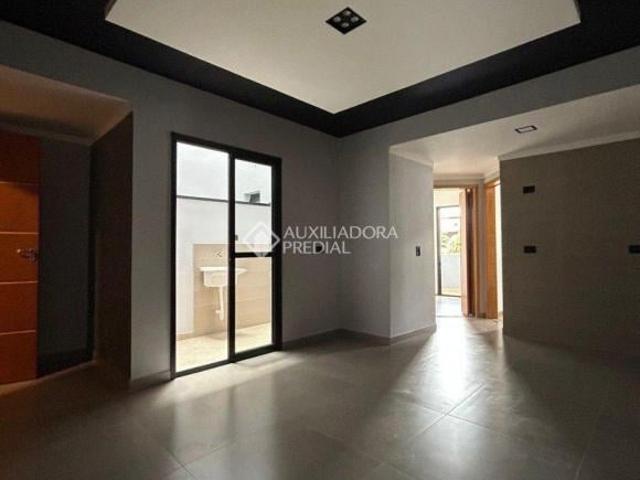 Oportunidade na Vila Scarpelli: Apto Moderno com Elevador e Quintal!