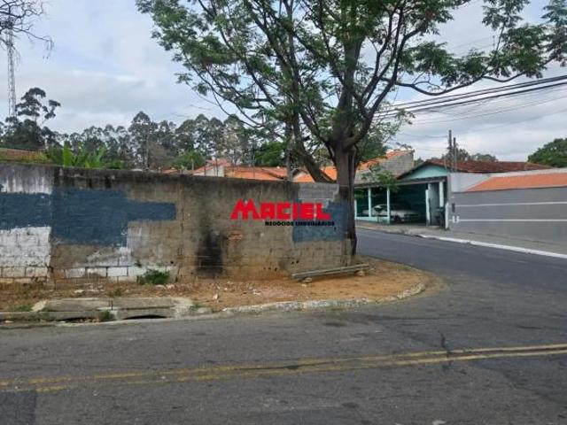 OPORTUNIDADE PARA CONSTRUTORES TERRENO DE 127,54M² ou ÁREA COM 11 LOTES
