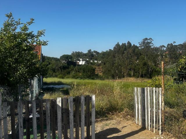 Oportunidade Rara em Sesimbra | Terreno Urbano com Grande Potencial de Habitação