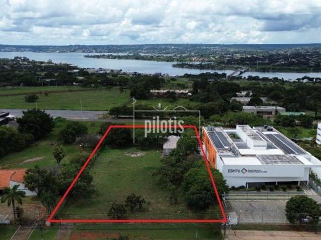 SGAS 603 OPORTUNIDADE RARA LOTE INSTITUCIONAL NA ASA SUL