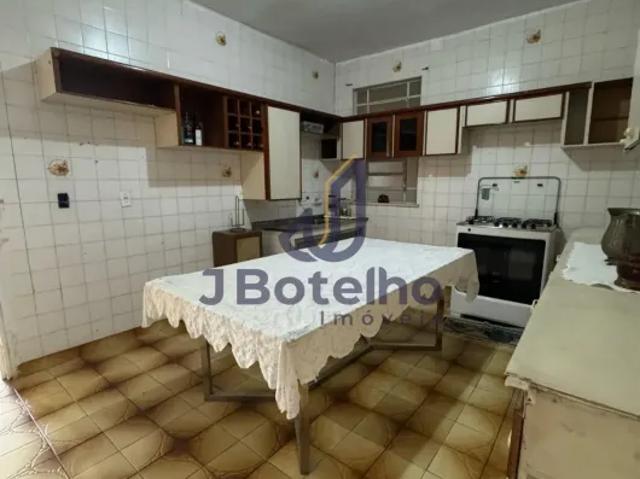 Oportunidade rara no coração do montese!