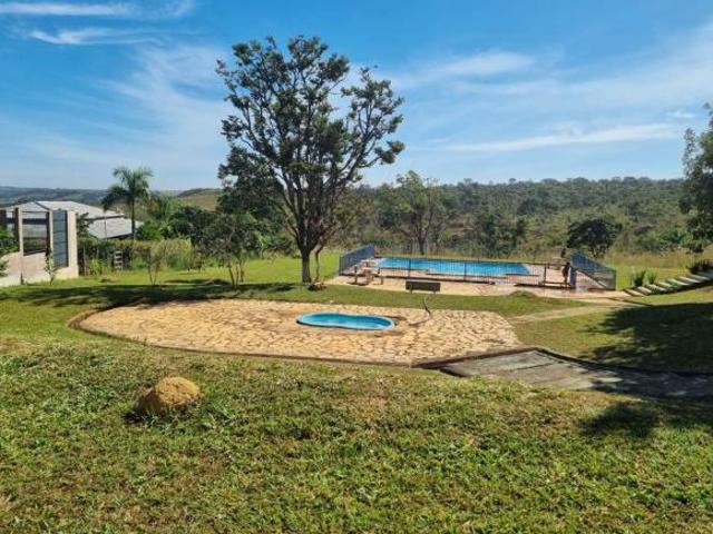 Oportunidade: Terreno 2.117m² com Lazer Completo e Lago