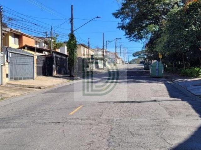 Oportunidade! Terreno de 924 m², com projeto para prédio