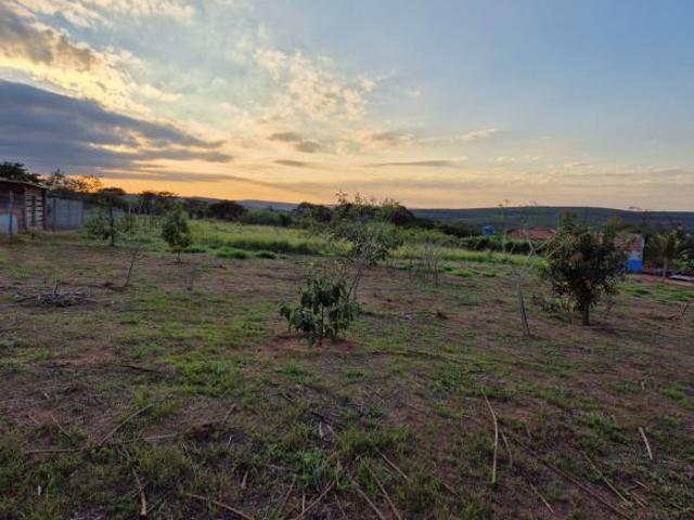 OPORTUNIDADE! Terreno de 1.500 m² à venda excelente localização!