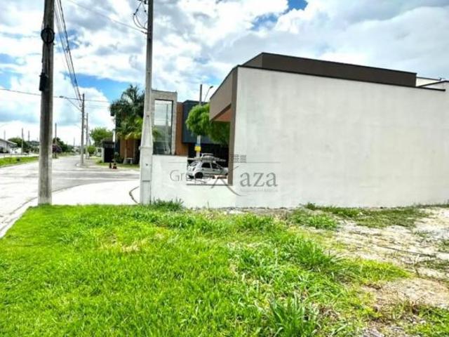 Oportunidade Terreno em Condomínio Bosque dos Manacás bairro Jardim Jacinto Jacareí 212m²