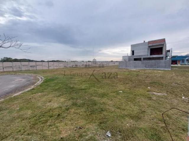 Oportunidade Terreno em Condomínio Bosque dos Manacás Jardim Jacinto Jacareí 307m²