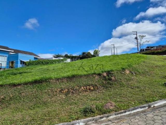 Oportunidade Terreno em Condomínio Parque Vale dos Lagos 1.174m²