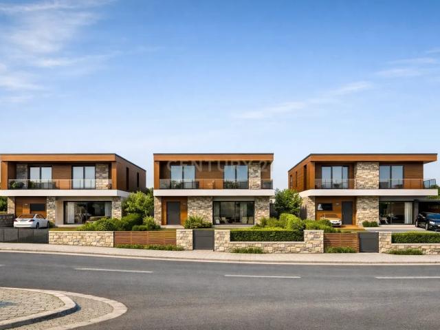 Oportunidade Única: Conjunto de 4 Lotes — 1 Urbano + 3 Rústicos