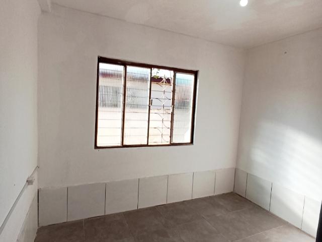 Oportunidade Única: Casa com Churrasqueira e Quintal