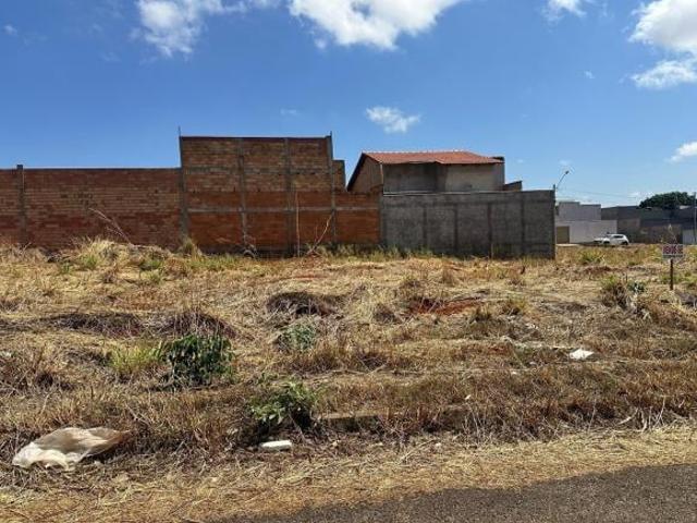 Oportunidade Única: Área à Venda em Piracanjuba GO, no Bairro Jardim Goiás 2 Imperdível!