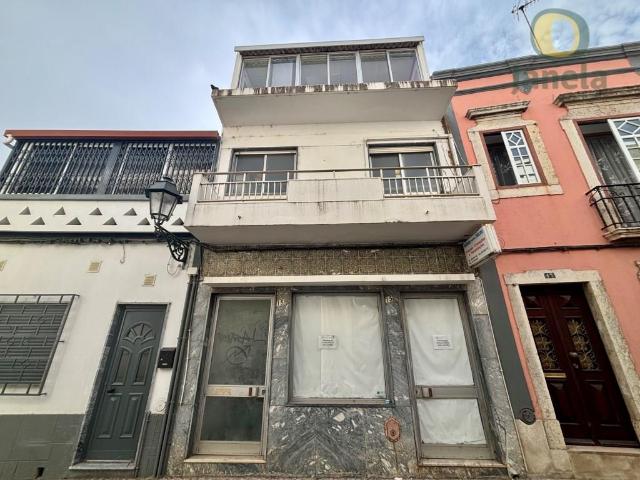 Oportunidade Única de Investimento no Centro de Faro Edifí. 127m² Faro Sé e São Pedro