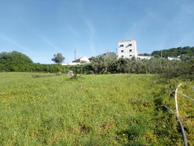 Oportunidade única de Investimento, terreno com 4.600 m², com potencial urbano, situado em Fanhões
