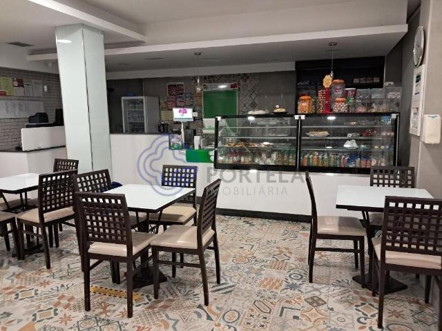 Oportunidade Única de Negócio: Pastelaria com Jogos em Pleno. 103m² Carvalhosa