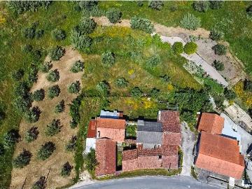 Oportunidade Única em Gondemaria: 2 Habitações Independentes. 120m² Olival e Gondemaria