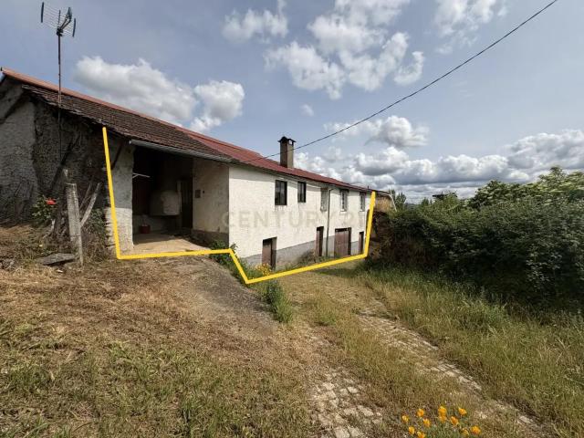 Oportunidade Única em Dine: Casa para Recuperar por 60.000€