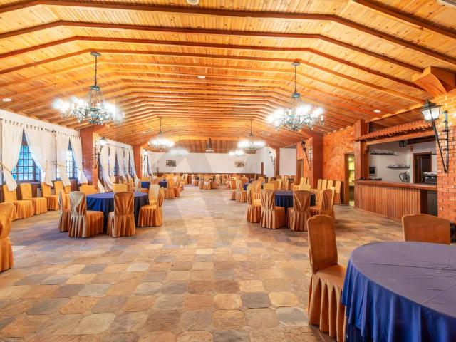 3 EM 1 OPORTUNIDADE EM SANTO TIRSO. EXCELENTE MORADIA T3 + SERVIÇO DE RESTAURAÇÃO EM GUIMAREI
