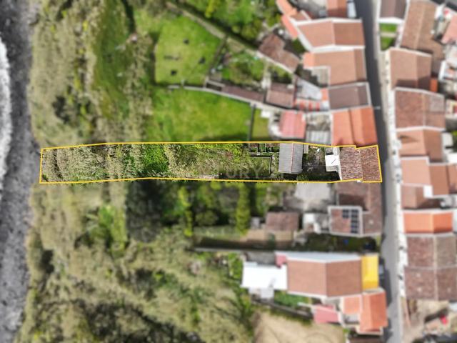 Oportunidade Única | Moradia com Vista Mar e Projeto Aprovado em Ponta Garça, Vila Franca do Campo