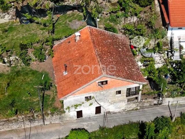 Oportunidade Única: Moradia Para Restauro