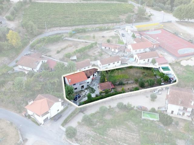 2 Moradias Num Só Negócio: Invista e Rentabilize em Celorico de Basto