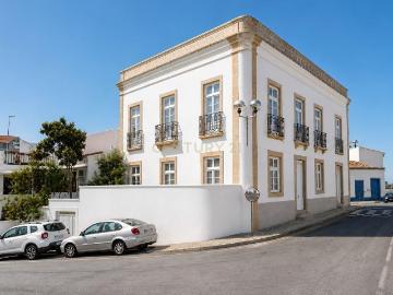 OPORTUNIDADE UNICA NO CORAÇÃO DO ALENTEJO APARTAMENTO T1 NOVO EM EDIFICO HISTÓRICO IDEAL PARA VIVIER OU RENTABILIZAR