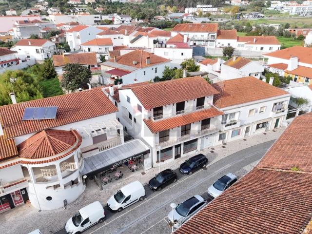 Oportunidade Única no Centro da Vila do Louriçal Ideal para Investimento ou Habitação!