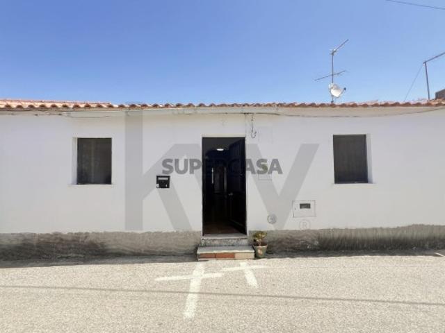 Oportunidade Única na Aldeia dos Fernandes Almodôvar
