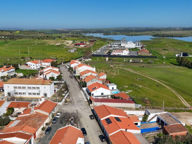 Oportunidade Única na Granja – imóvel para Recuperar