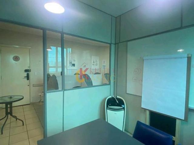 Oportunidade Única: Sala Comercial Pronta e Equipada para Seu Negócio ou Investimento!