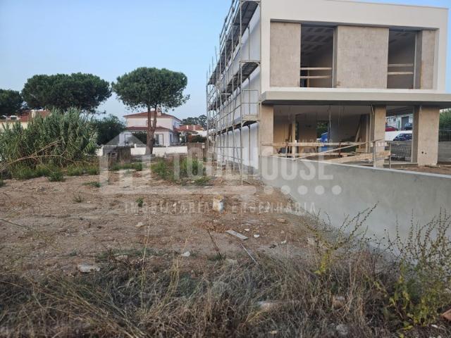 Oportunidade única para construir a sua nova casa em Sampaio Quinta do Texugo