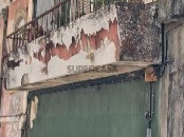 Oportunidade Única: Prédio inteiro com Potencial Misto no Centro de Torres Novas
