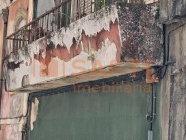 Oportunidade Única: Prédio inteiro com Potencial Misto no Centro de Torres Novas