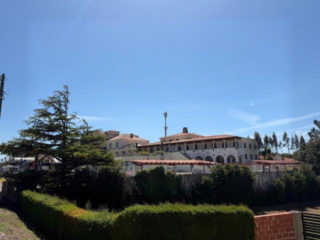 Oportunidade Única Residencial com Restaurante de Eventos. 2000m² Painho e Figueiros