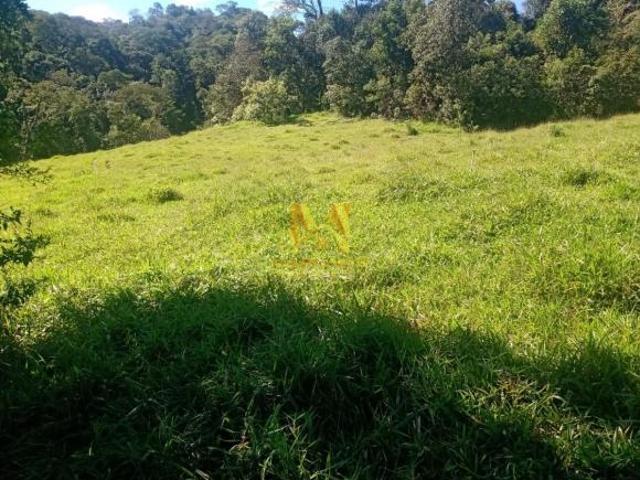 Oportunidade única! Terreno com 1.621,00 m2 de área disponível para venda! ? Localizado em uma regi