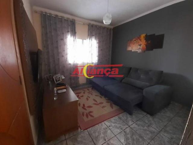 Oportunidade Única! Terreno com 2 Casas no Jardim Tranquilidade, com 207 metros de área construída