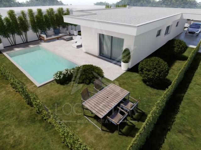 Oportunidade Única Terreno com Projeto Aprovado para Morad. 109m² Nadadouro