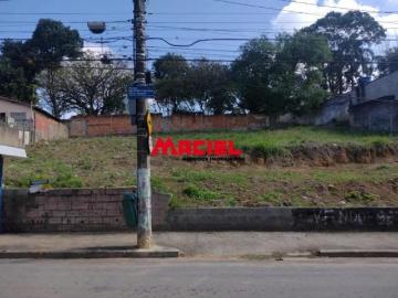 Oportunidade Única: Terreno de 840m² em Vila São Benedito!