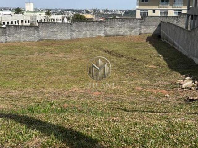Oportunidade Única: Terreno Exclusivo no Condomínio Beverly Hills, Pinhais!