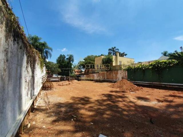 OPORTUNIDADE ÚNICA: Terreno Imperdível de 732 m² na Melhor Localização ? Rua Tranquila e Exclusiva!