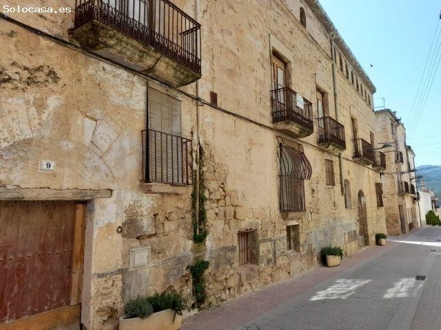 OPORTUNIDEA CASA SEÑORIAL HISTORICA A REFORMAR EN BOT Terra Alta