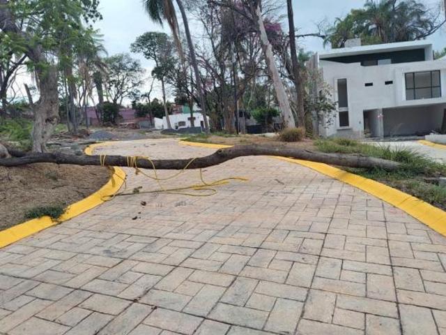 OPORUNIDAD Terreno en venta en Acapantzingo, Cuernavaca