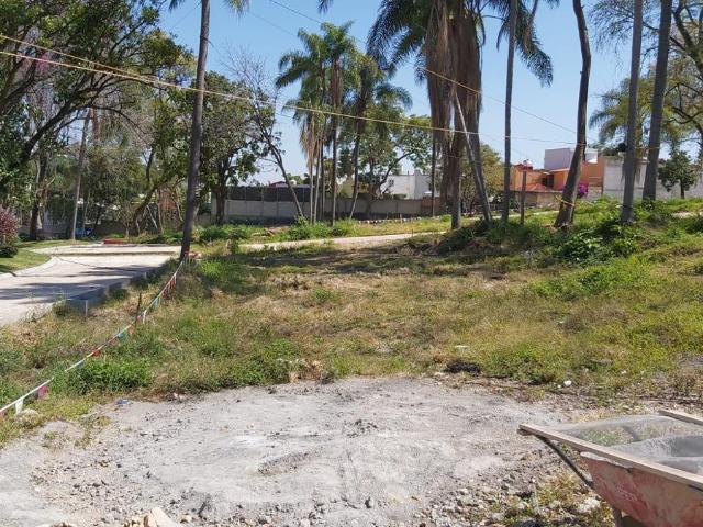 OPORUNIDAD Terreno en venta en Acapantzingo, Cuernavaca