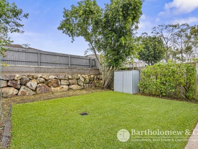 Open Home Cancelled Modern Townhouse with Private Outdoor Space