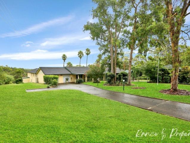 OPEN HOME THIS SATURDAY 4TH OF JULY AT 11:00 11:45AM