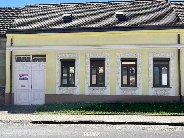 Ein besonderes Zuhause mit Geschichte, Charme und vielfältigen Nutzungsmöglichkeiten!