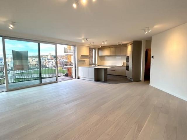 OPEN HOUSE Sat Aug. 22 Newly built apartment with a view o