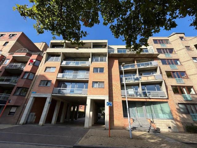 OPEN HOUSE Sat Oct. 31: Well located 1 bedroom apartment w