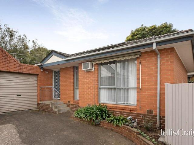 Open plan bright, secure and private court living, metres to freeway