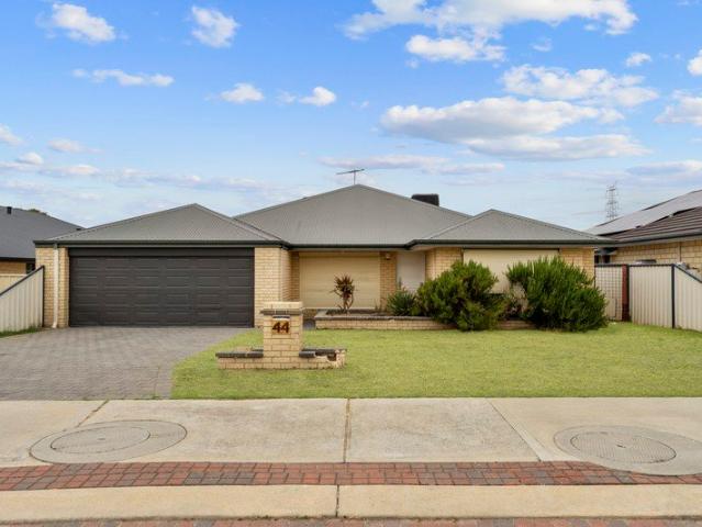 Open Plan Family Home in Bertram